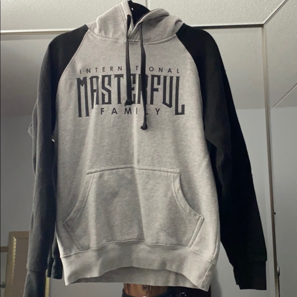 Gray and black sweatshirt